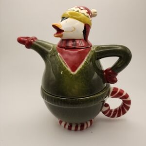 Debbie Mumm Penguin Holiday Tea for One Teapot